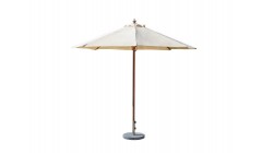 Зонт с центральной деревянной опорой